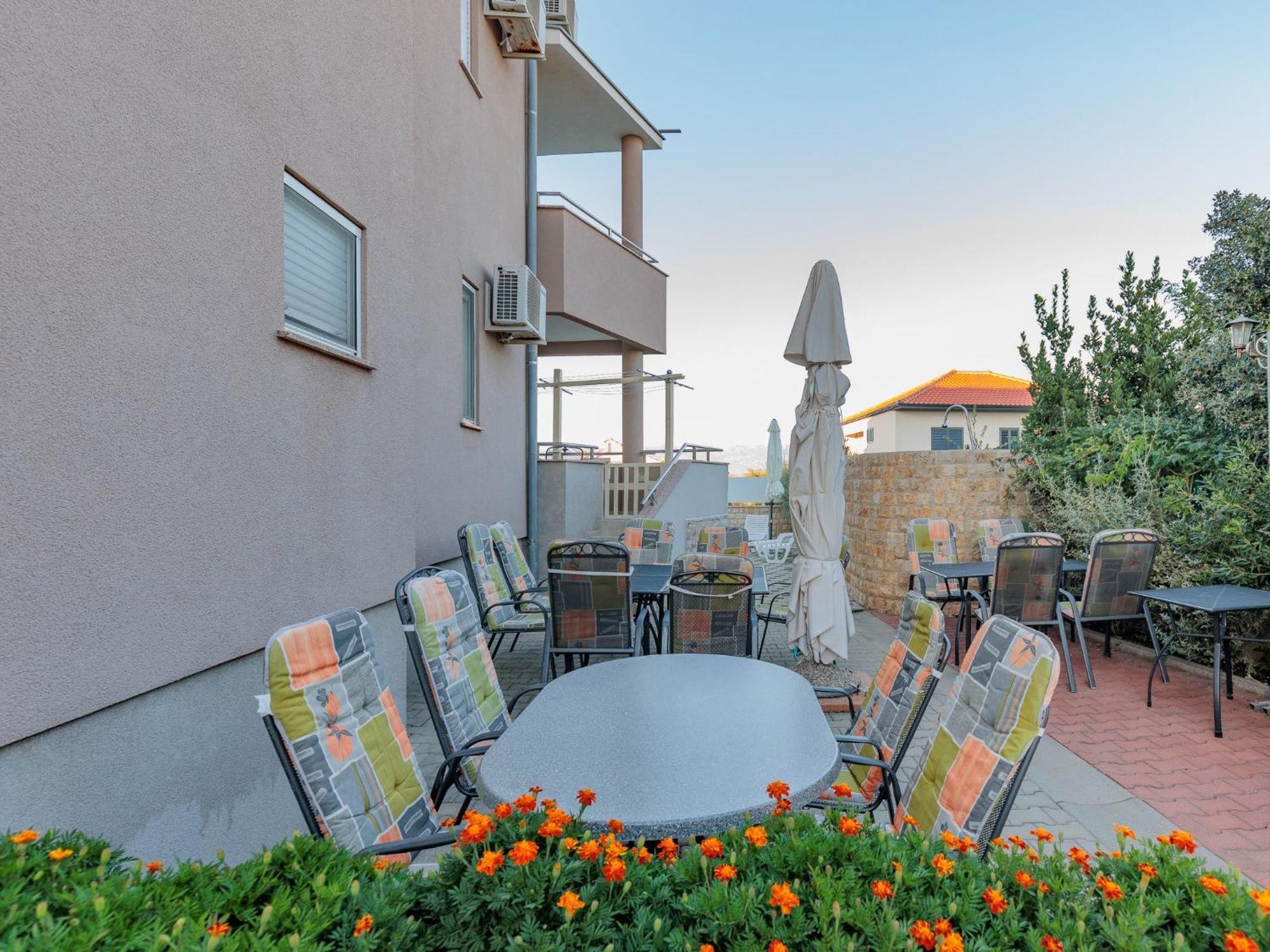Apartment Mlasina-6 By Interhome Nin Exterior photo